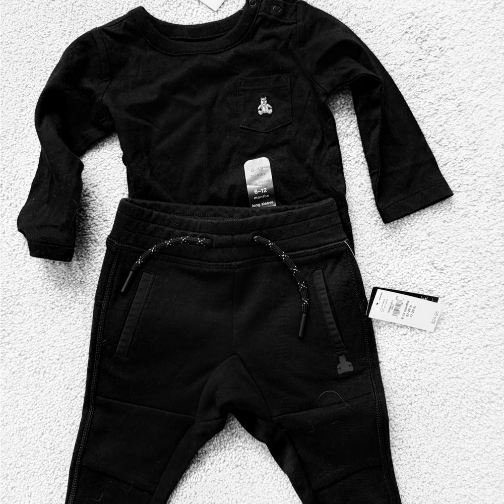 GAP Kids Black Long Sleeve Top & Jogger Sweatpant Set 6/12 months